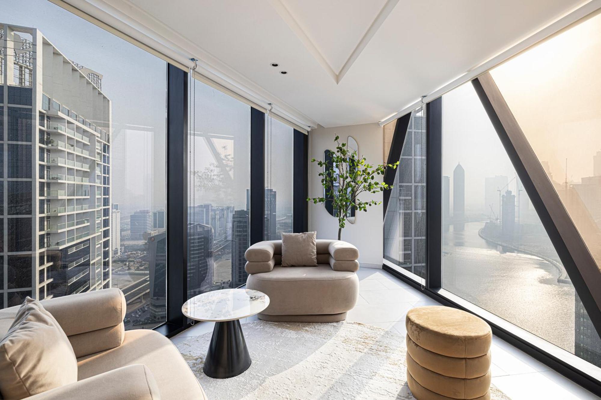 Magnificent 3br Spectacular Canal & Burj View *