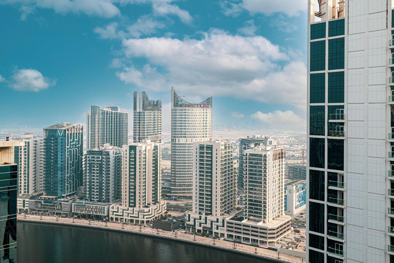 Magnificent 3br Spectacular Canal & Burj View Dubai