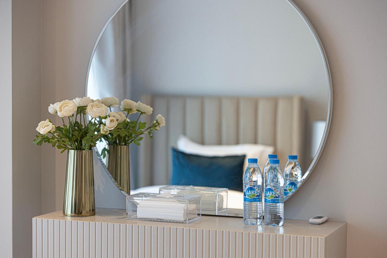 Magnificent 3br Spectacular Canal & Burj View Apartment