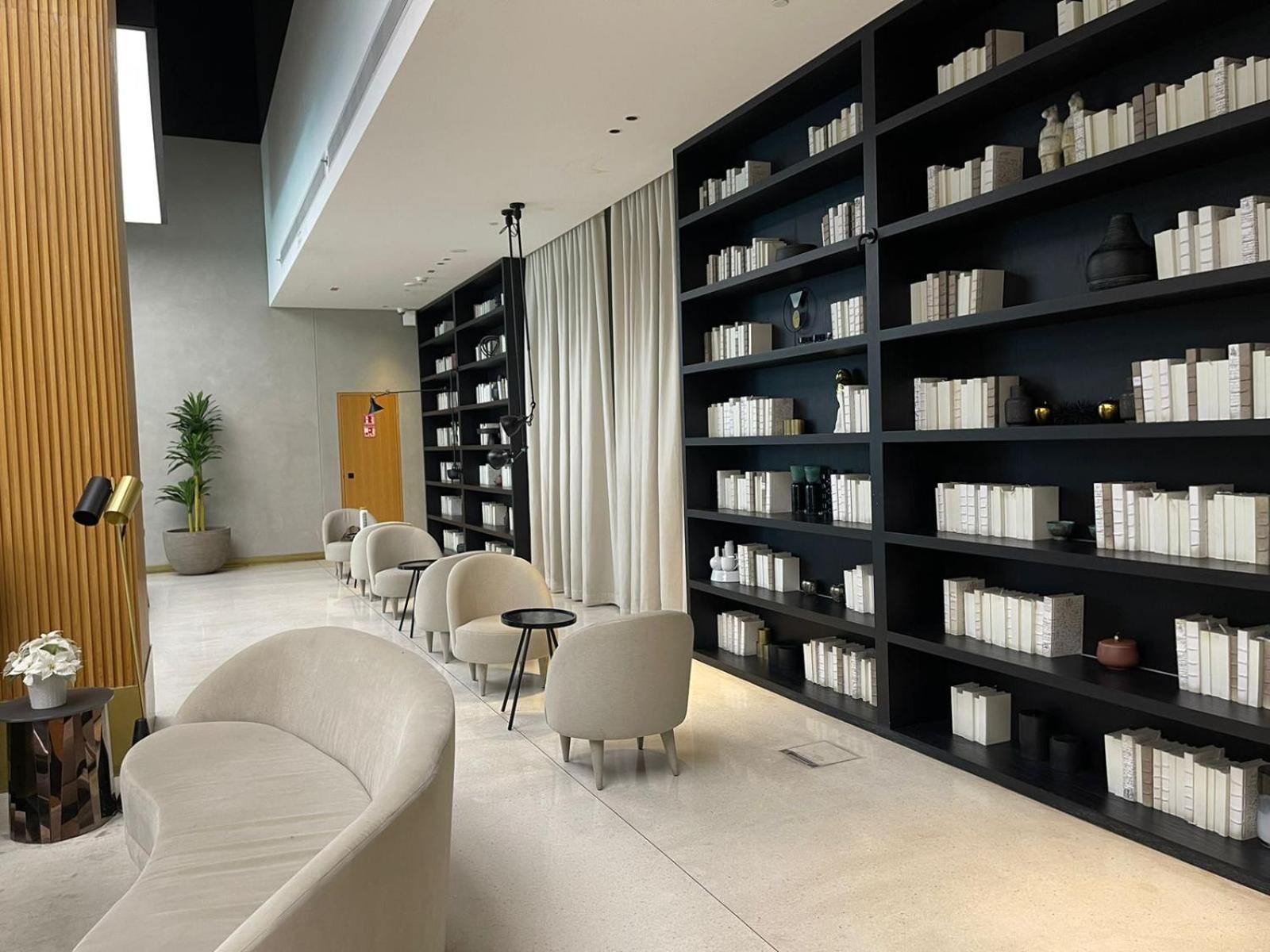 Magnificent 3br Spectacular Canal & Burj View *